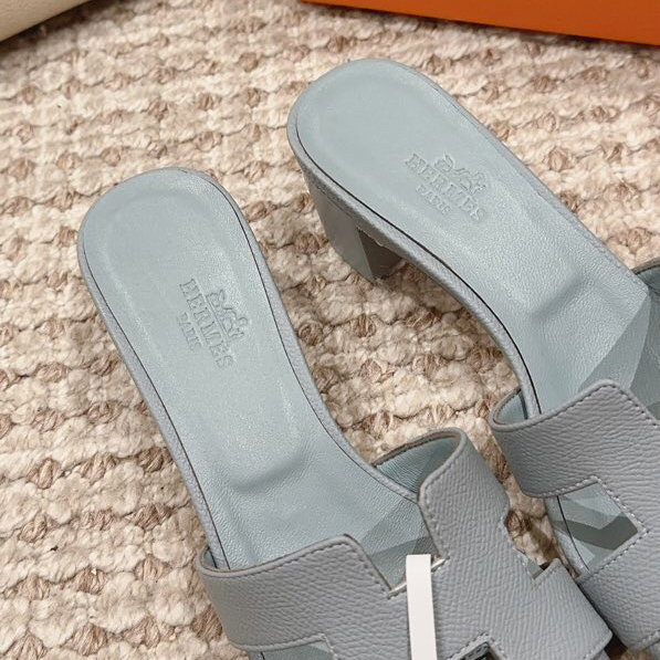Hermes Oasis Sandal - FashionPlug