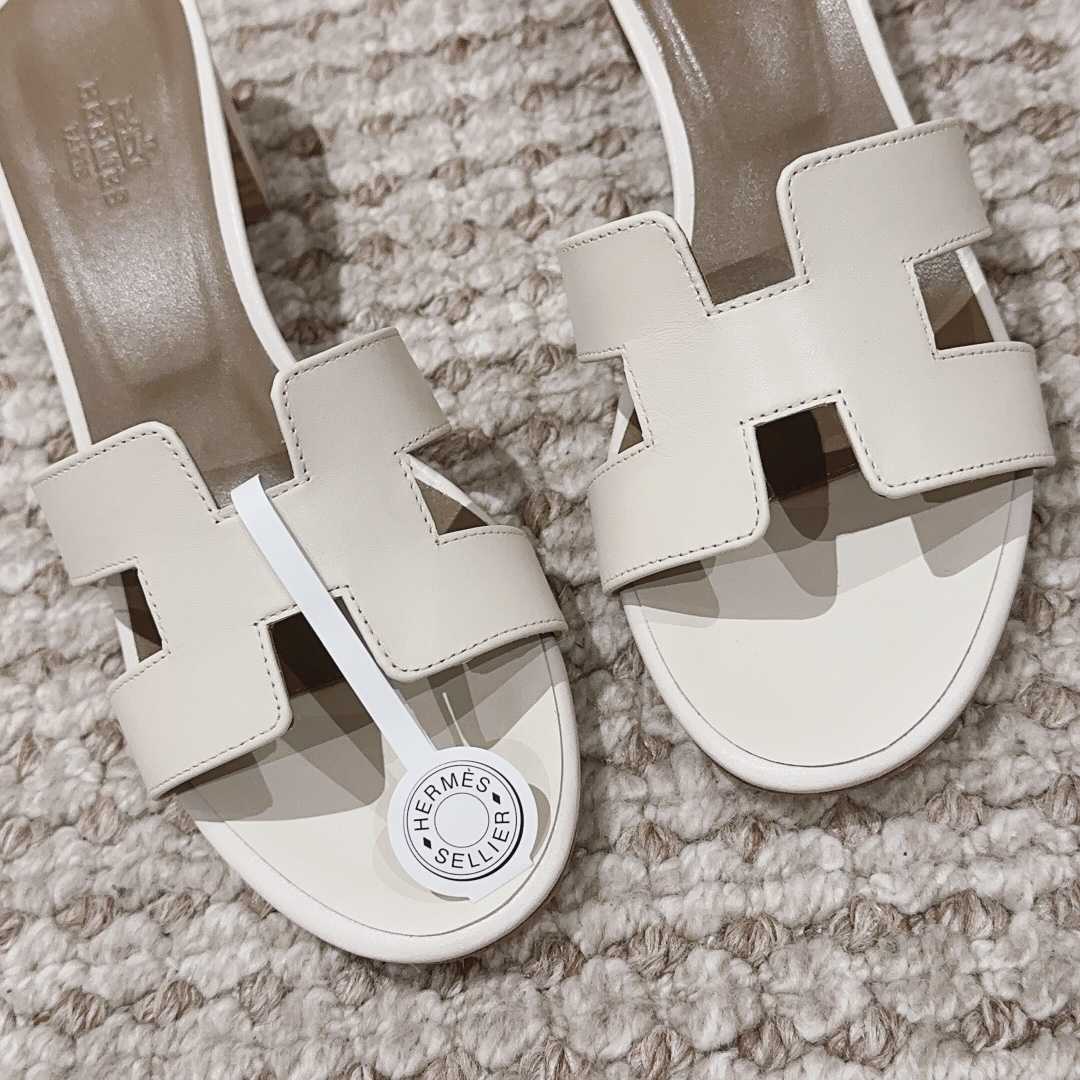 Hermes Oasis Sandal - FashionPlug