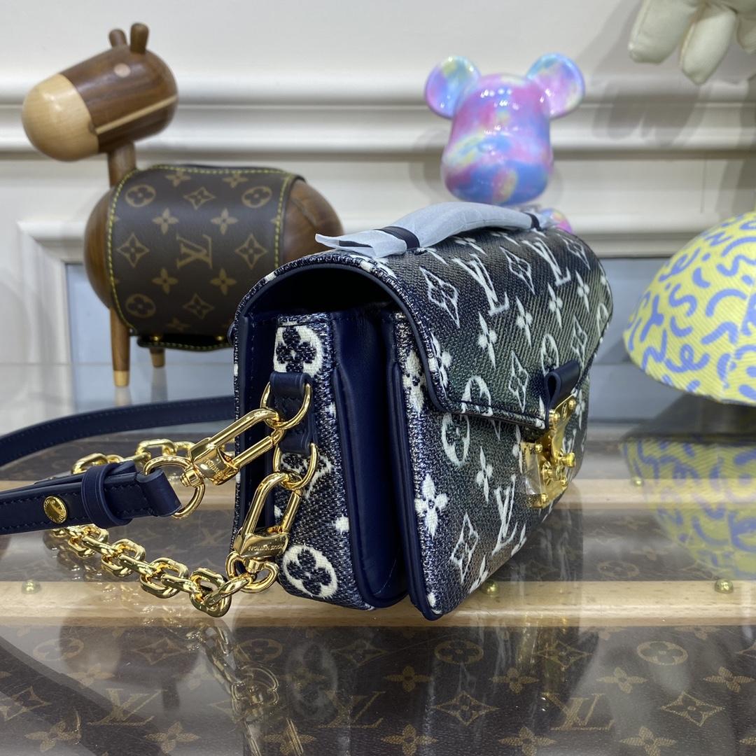 Louis Vuitton Pochette Métis East West (21.5x13.5x6cm)   M22834  - FashionPlug