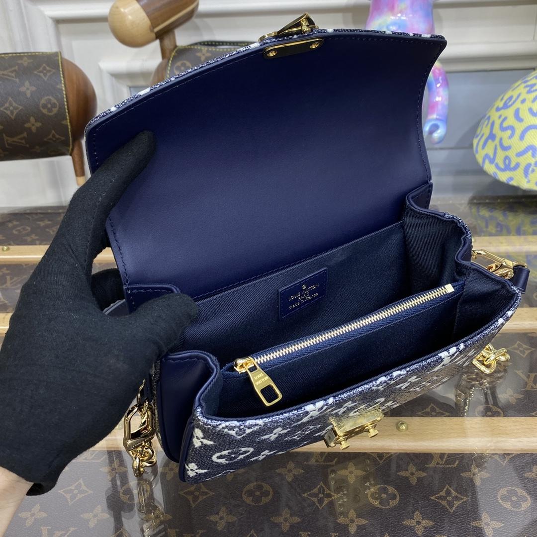 Louis Vuitton Pochette Métis East West (21.5x13.5x6cm)   M22834  - FashionPlug