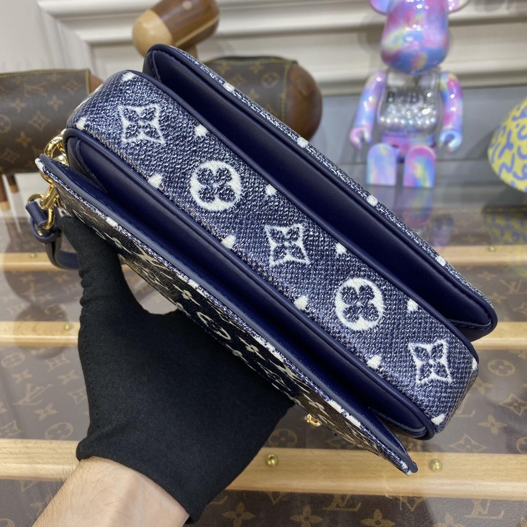 Louis Vuitton Pochette Métis East West (21.5x13.5x6cm)   M22834  - FashionPlug
