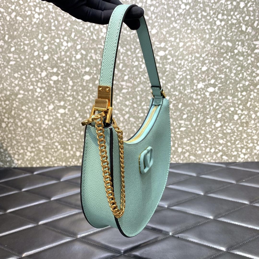 Valenti Garavani VLogo Signature Mini Bag (20-12-4cm) - FashionPlug