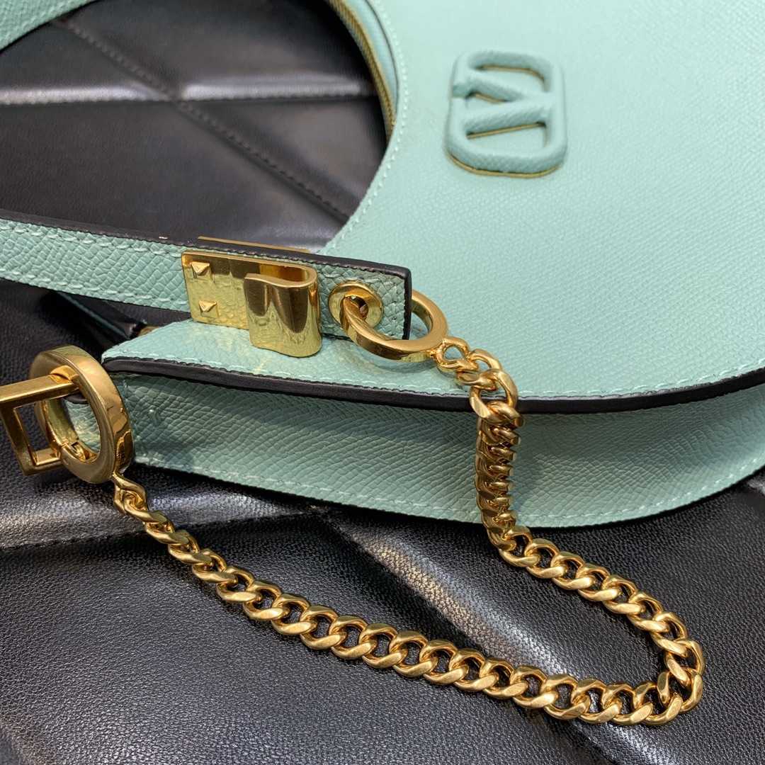 Valenti Garavani VLogo Signature Mini Bag (20-12-4cm) - FashionPlug