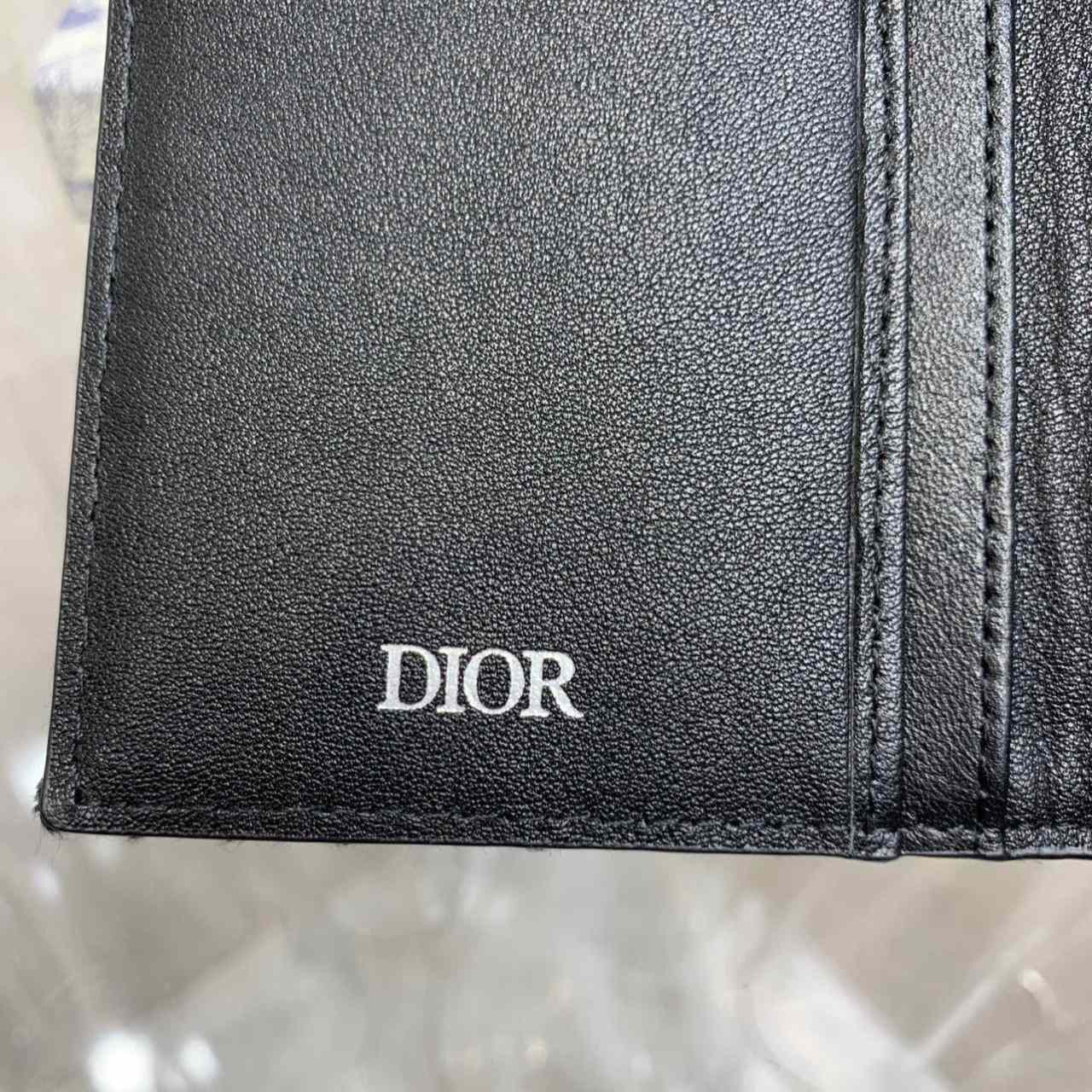 Dior Long Bi-fold Card Holder - FashionPlug