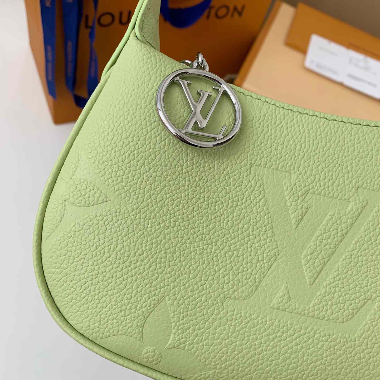 Louis Vuitton Mini Moon Monogram Empreinte (20.5*11*5cm)     M82425 - FashionPlug