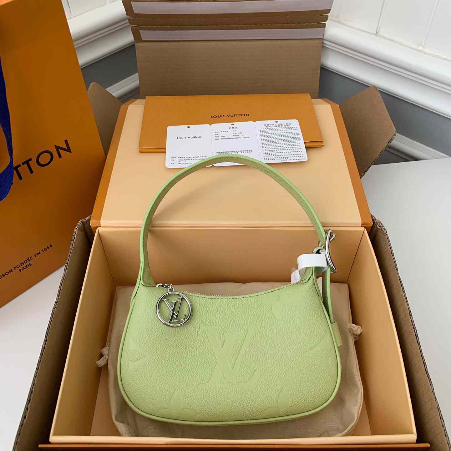 Louis Vuitton Mini Moon Monogram Empreinte (20.5*11*5cm)     M82425 - FashionPlug
