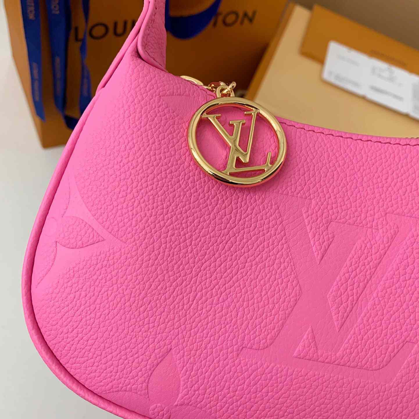 Louis Vuitton Mini Moon Monogram Empreinte (20.5*11*5cm)     M82487 - FashionPlug