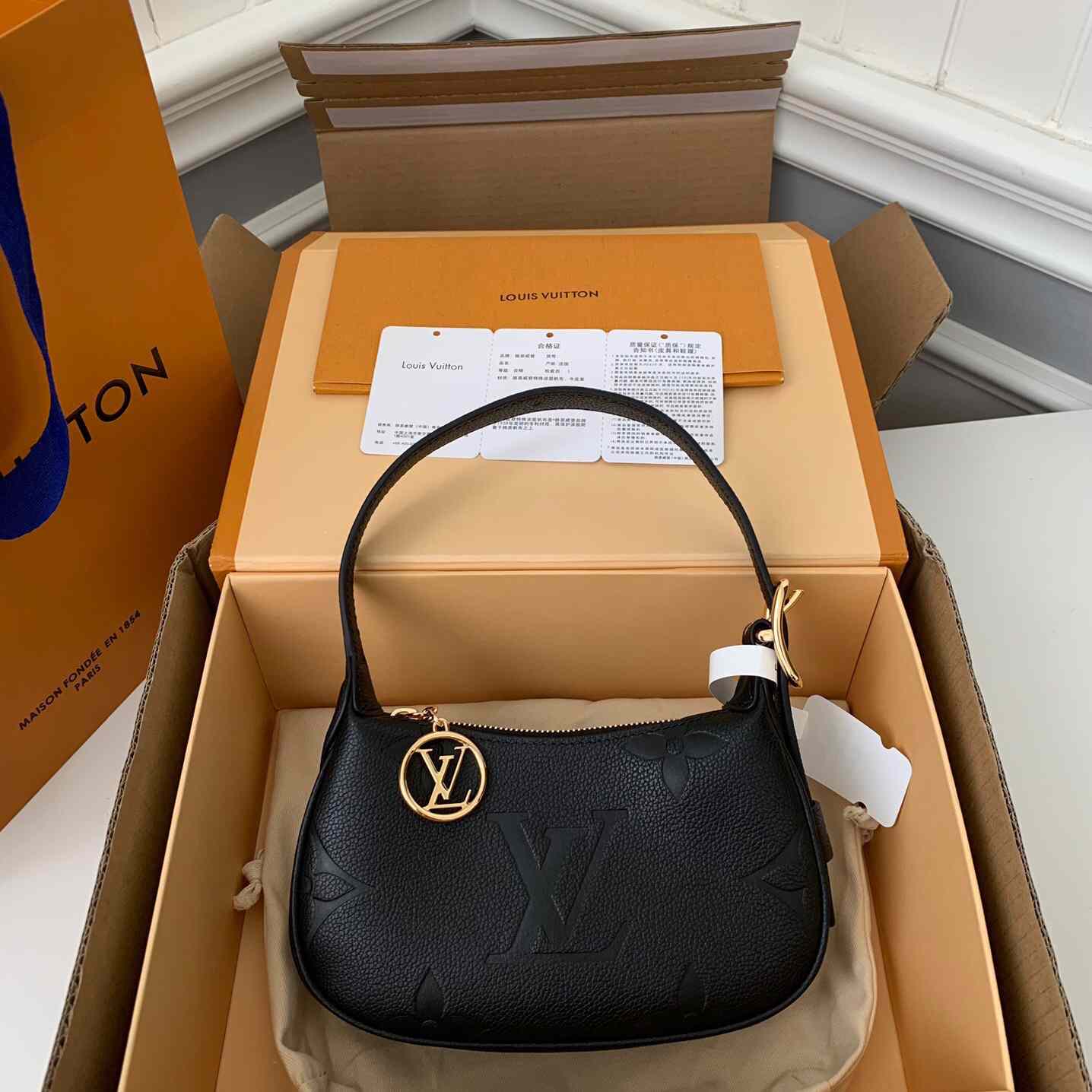 Louis Vuitton Mini Moon Monogram Empreinte (20.5*11*5cm)     M82391 - FashionPlug