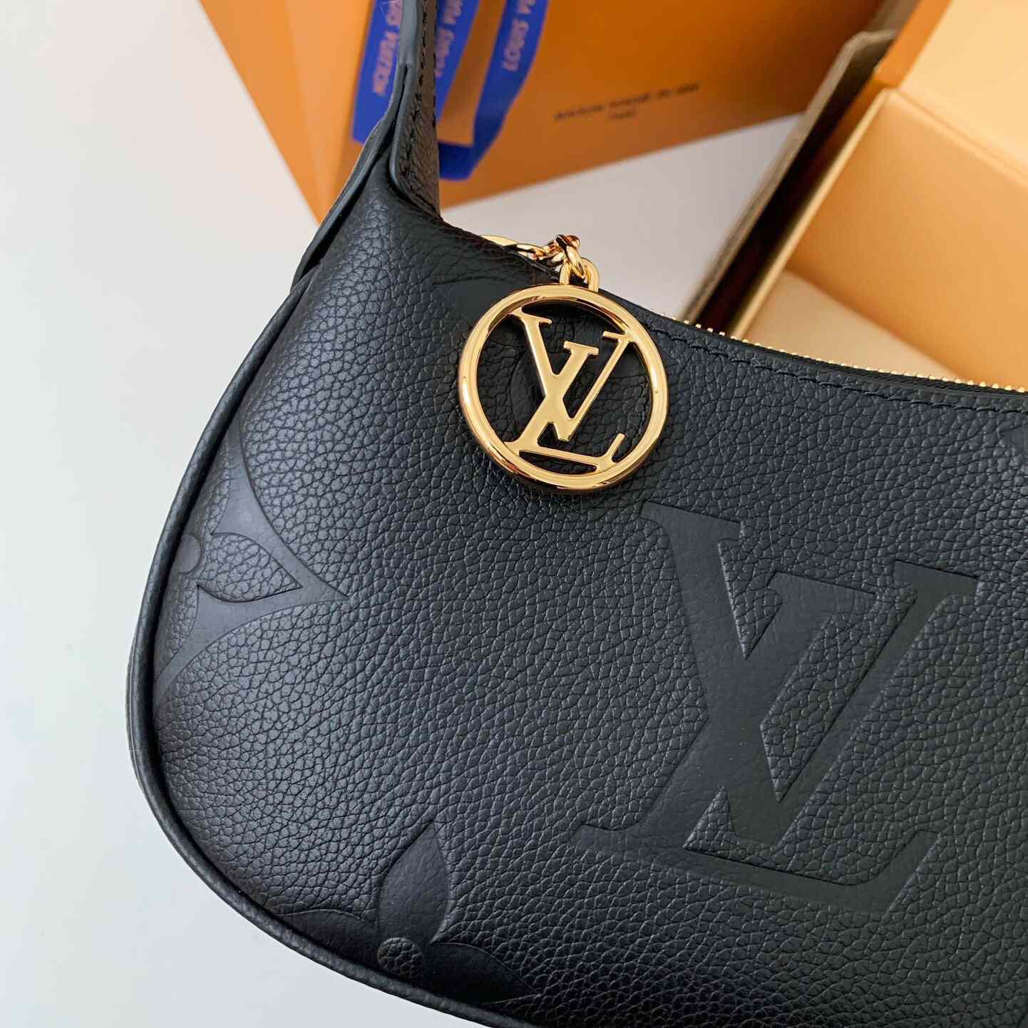 Louis Vuitton Mini Moon Monogram Empreinte (20.5*11*5cm)     M82391 - FashionPlug
