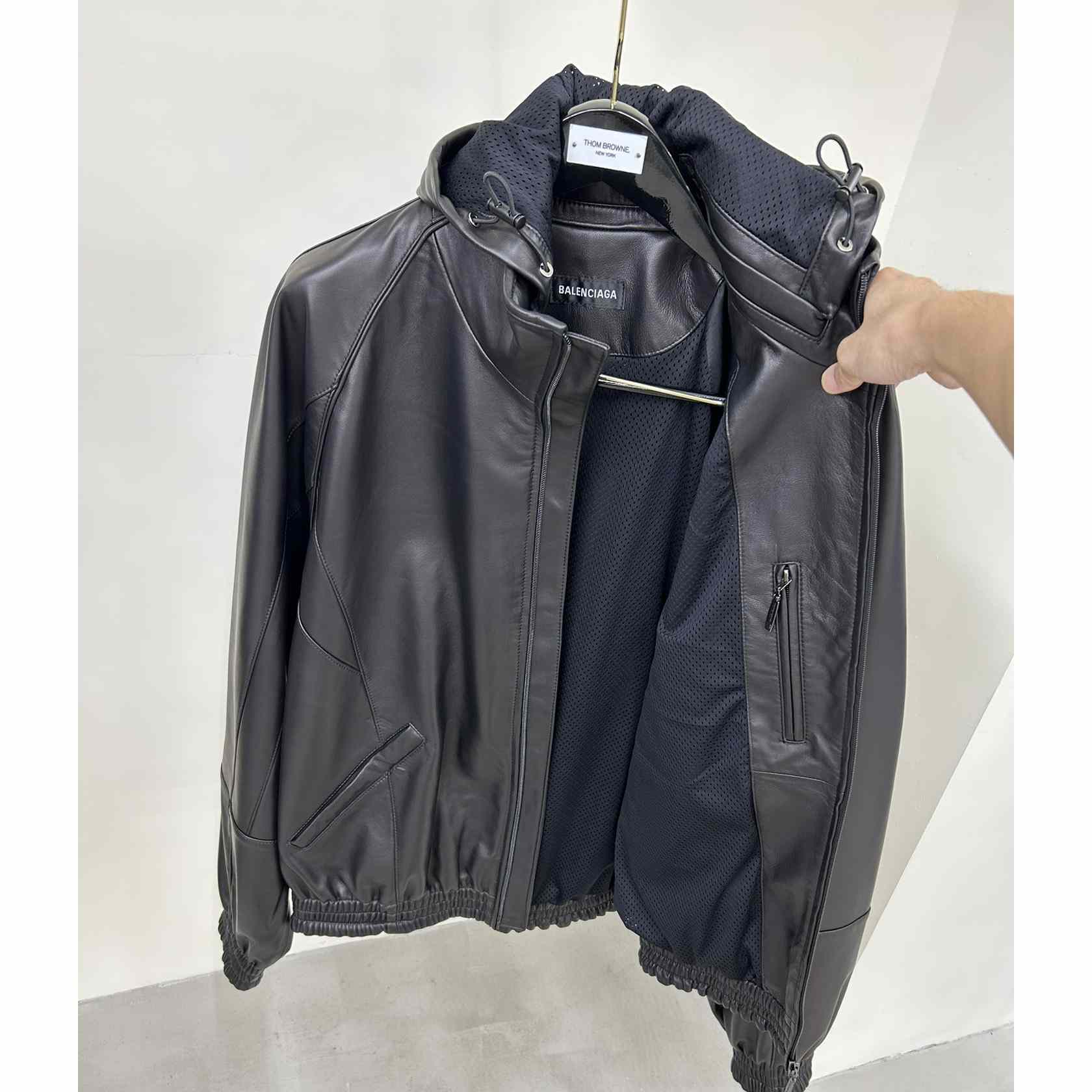 Balenciaga 3B Sports Icon Tracksuit Jacket In Black - FashionPlug