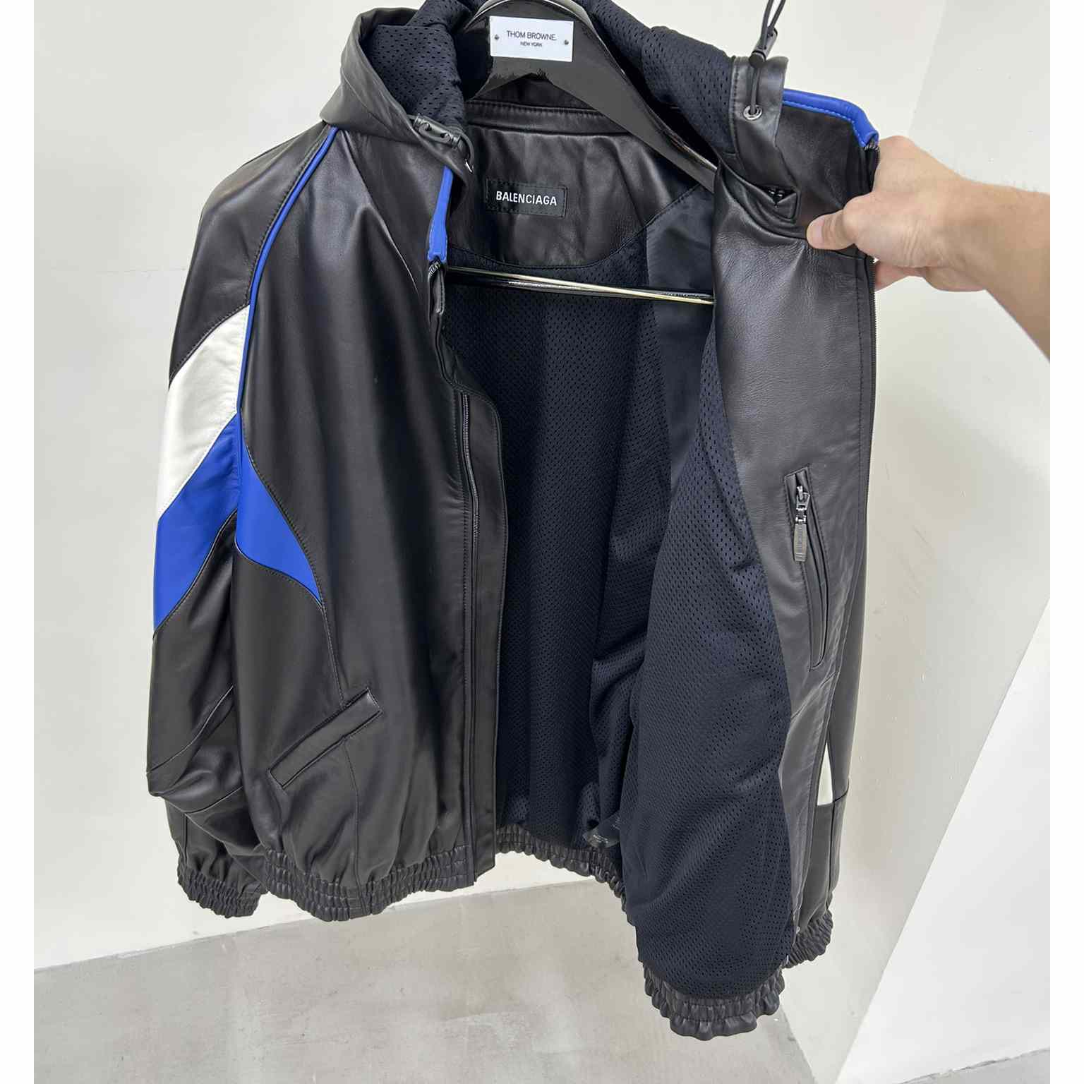 Balenciaga 3B Sports Icon Tracksuit Jacket In Black - FashionPlug