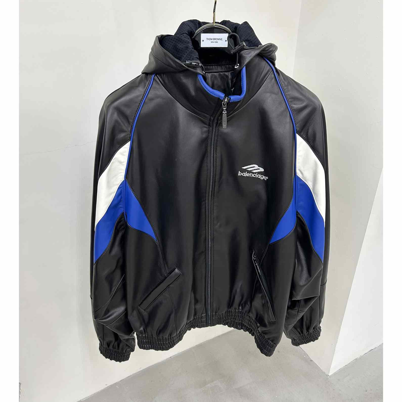 Balenciaga 3B Sports Icon Tracksuit Jacket In Black - FashionPlug