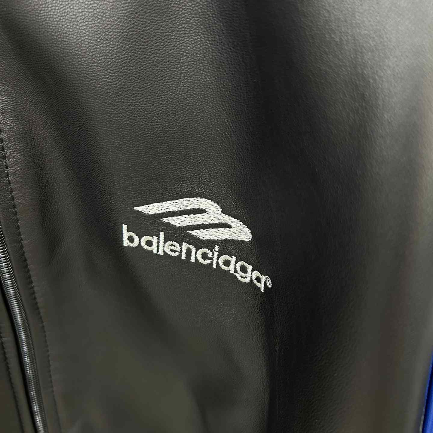Balenciaga 3B Sports Icon Tracksuit Jacket In Black - FashionPlug
