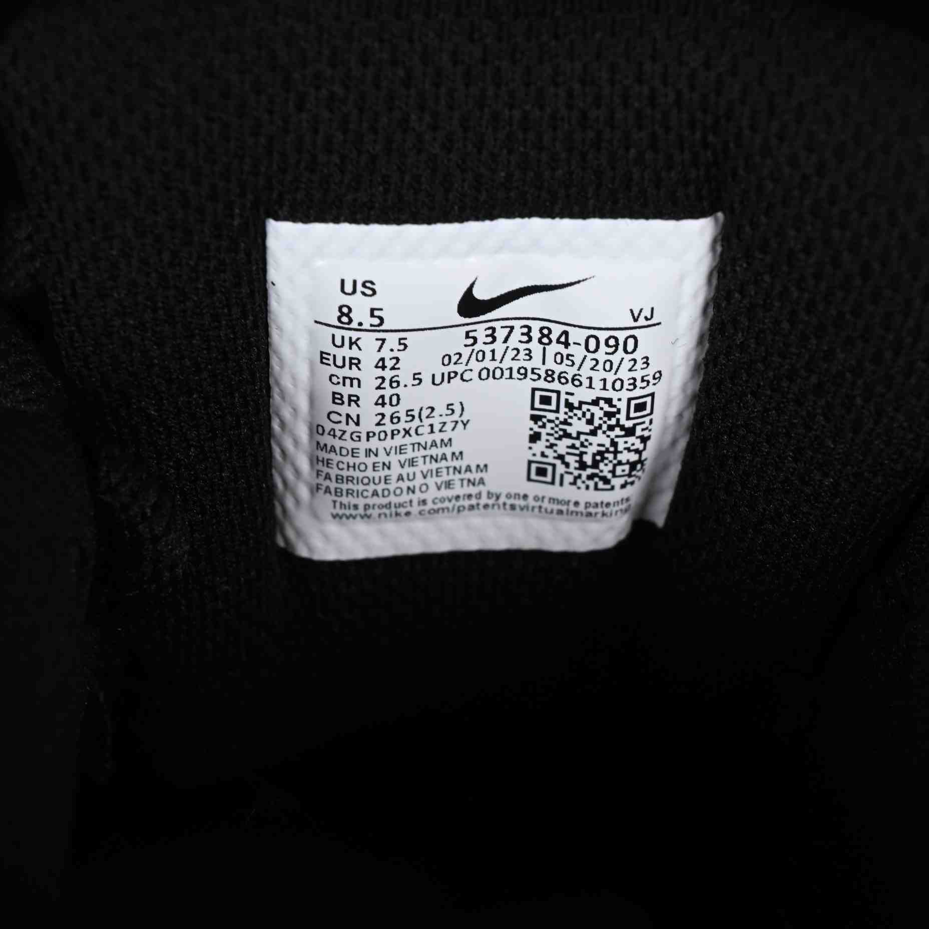 Nike Air Max 90 Sneakers     537384-090 - FashionPlug