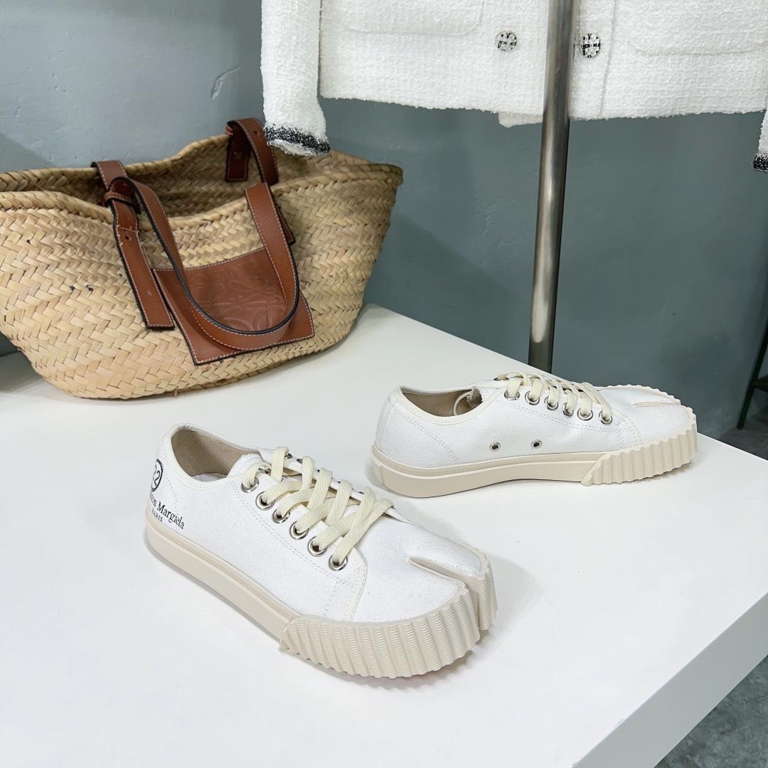 Maison Margiela Tabi Leather Sneakers - FashionPlug