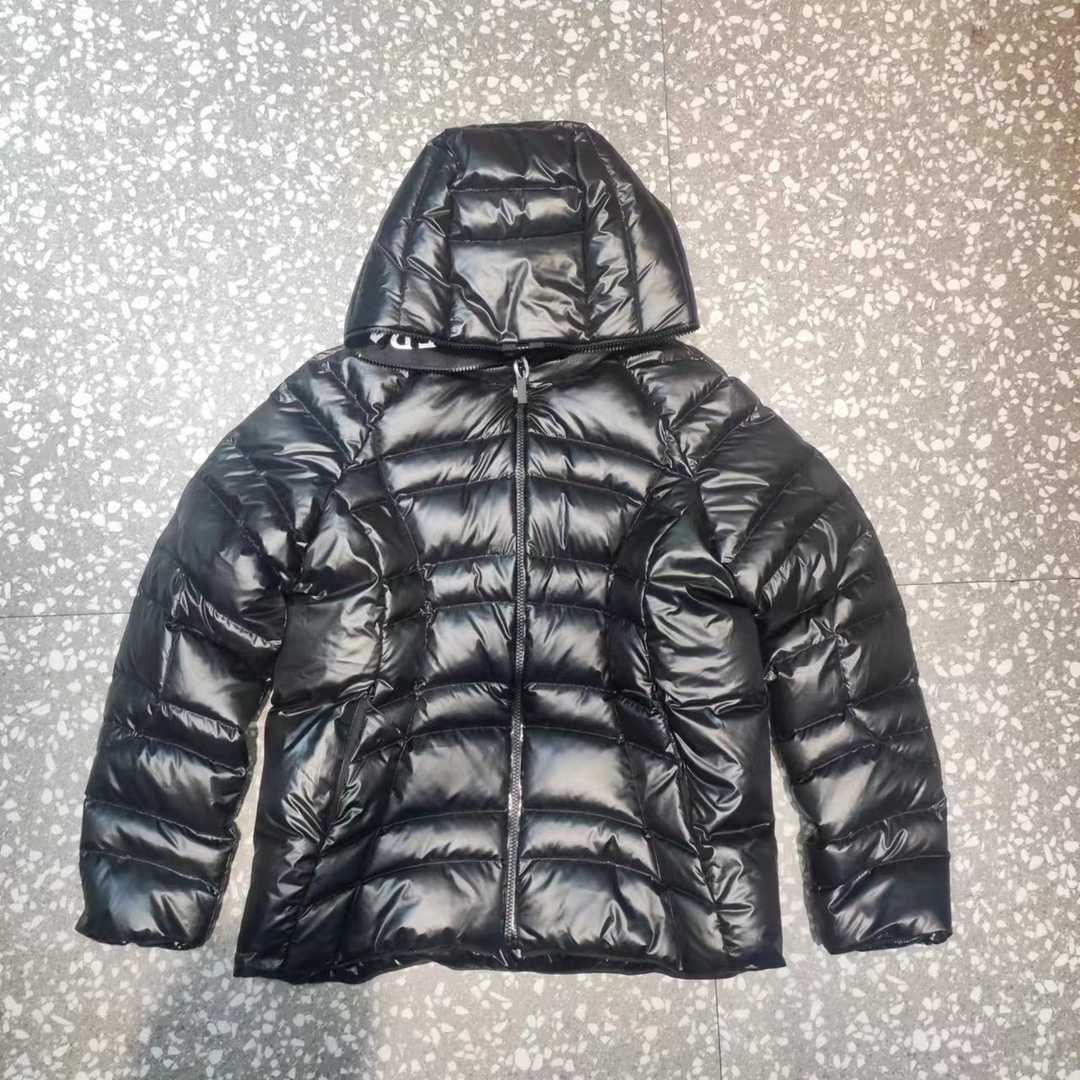 Moncler Narlay Short Down Jacket - FashionPlug