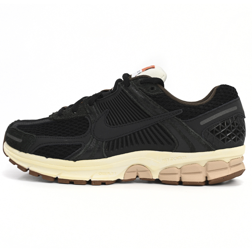 NikeAir Zoom Vomero 5 Pure Black Sneaker    FD0533-010  - FashionPlug