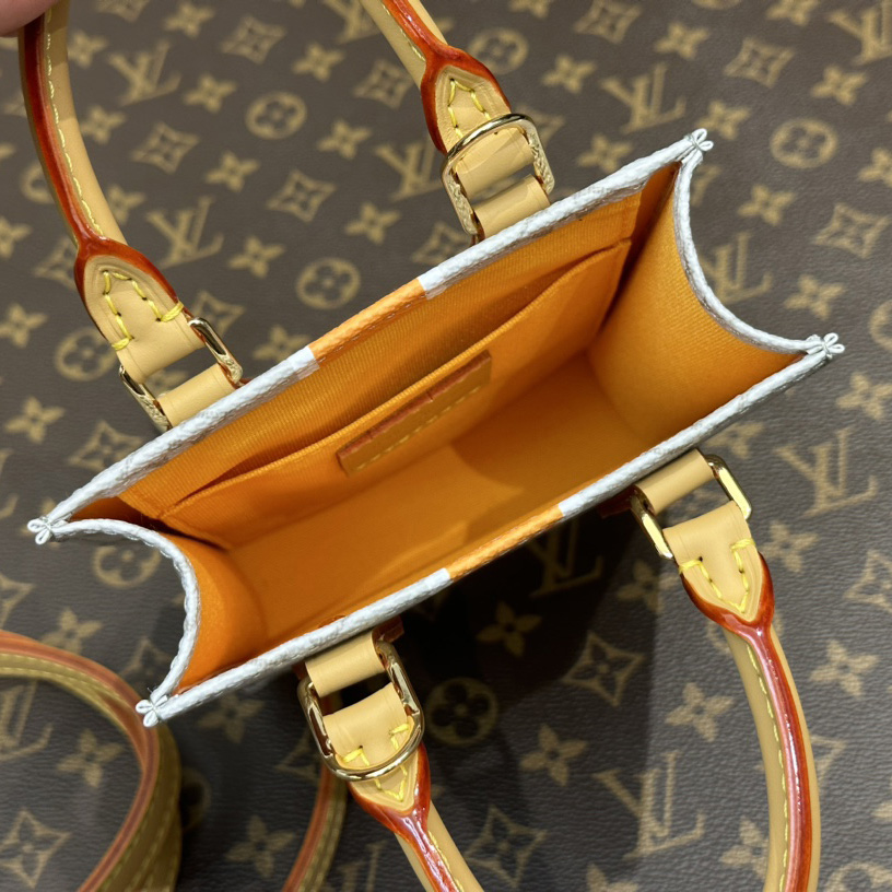 Louis Vuitton Petit Sac Plat(14 x 17 x 5cm)   M23615 - FashionPlug