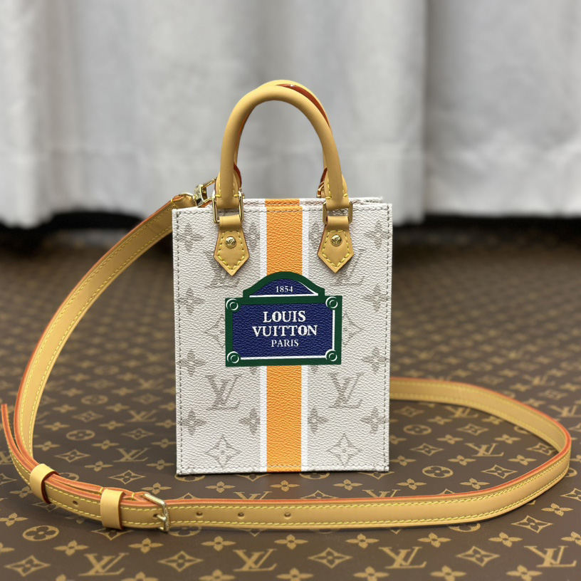 Louis Vuitton Petit Sac Plat(14 x 17 x 5cm)   M23615 - FashionPlug