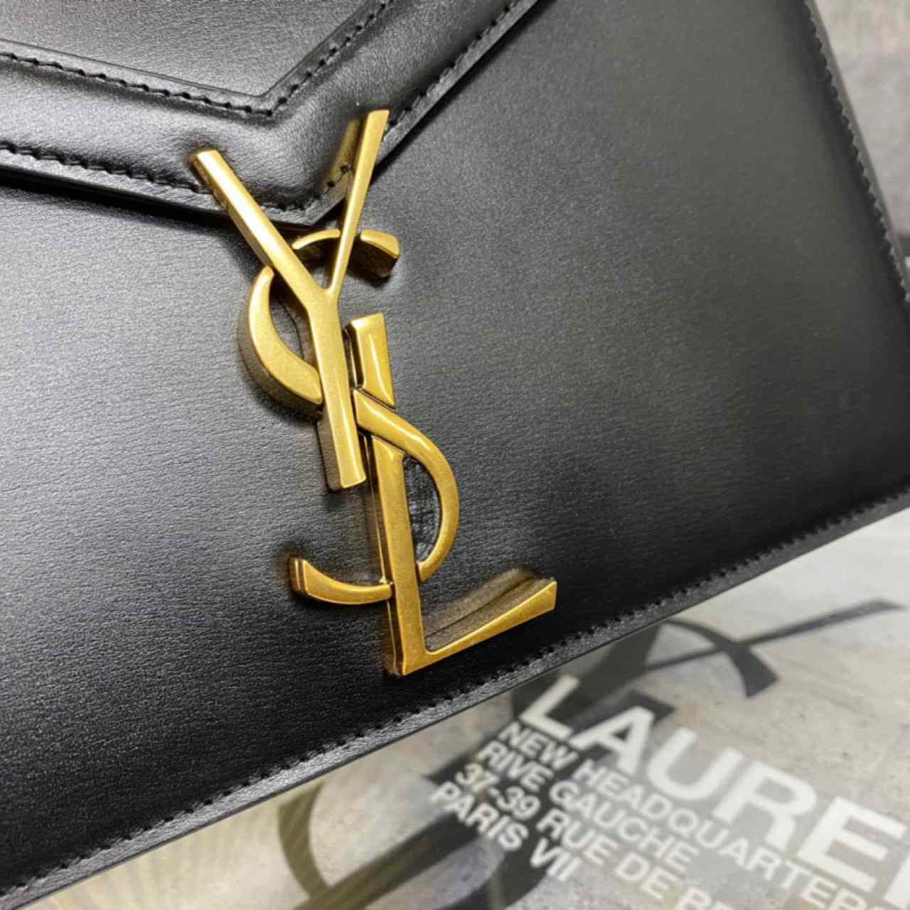Saint Laurent Black Cassandra Bag (22-16.5-5.5cm) - FashionPlug
