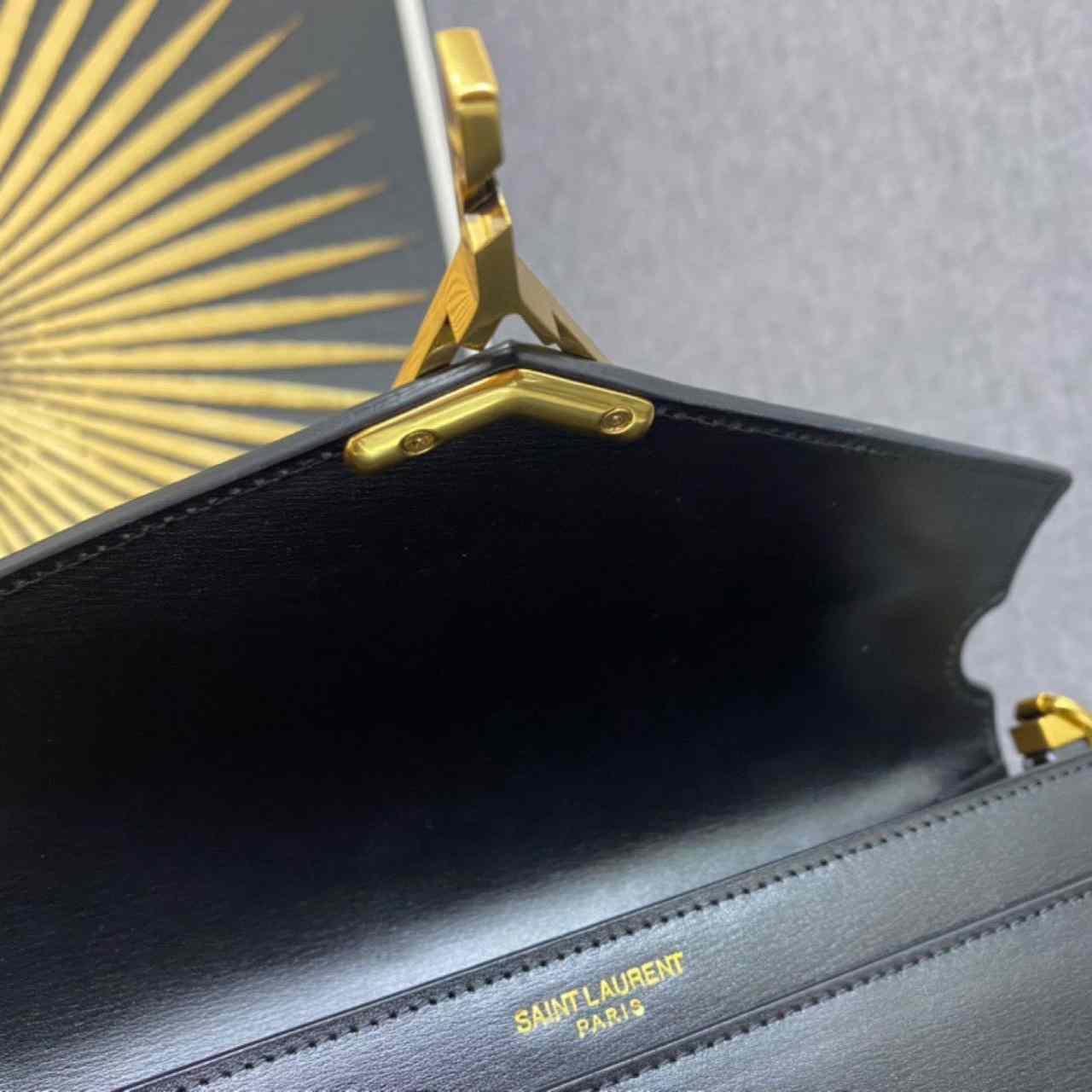Saint Laurent Black Cassandra Bag (22-16.5-5.5cm) - FashionPlug
