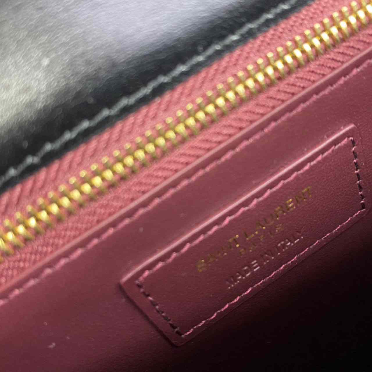 Saint Laurent Black Cassandra Bag (22-16.5-5.5cm) - FashionPlug