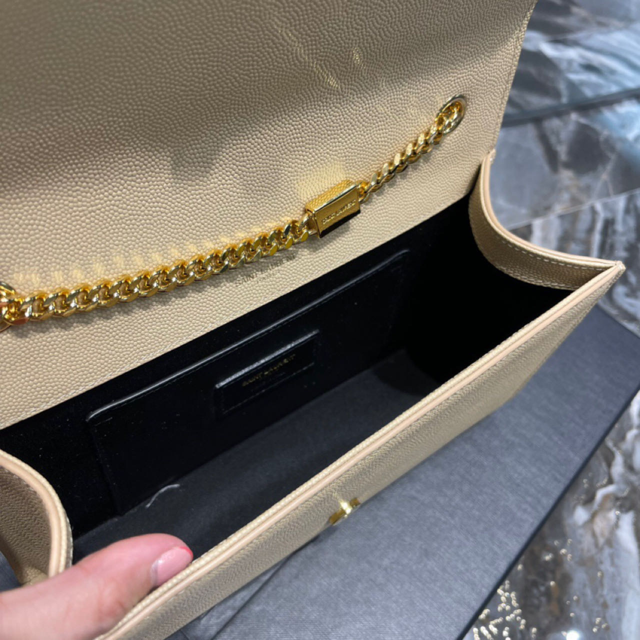 Saint Laurent Kate Chain Wallet WIth Tassel In Grain De Poudre Embossed Leather - FashionPlug