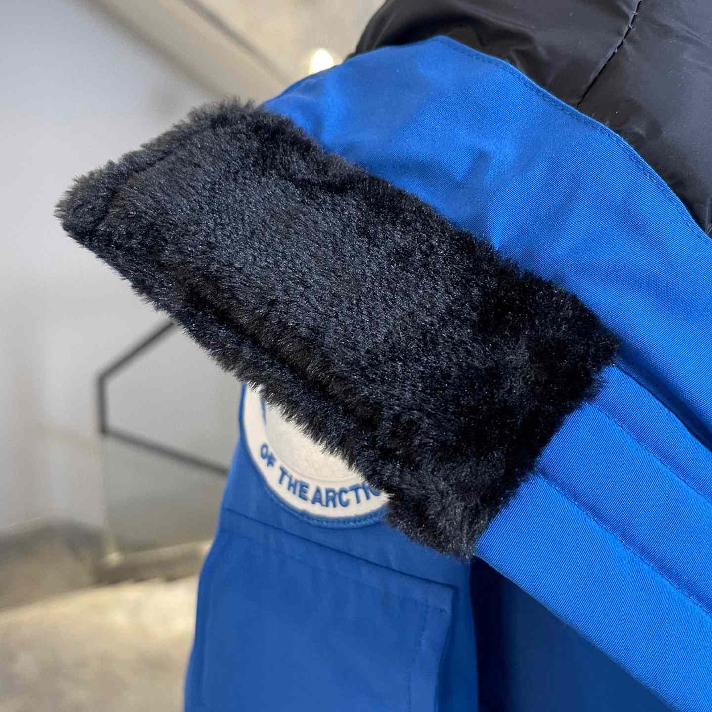 Canada Goose Expedition Hooded Jacket - FashionPlug