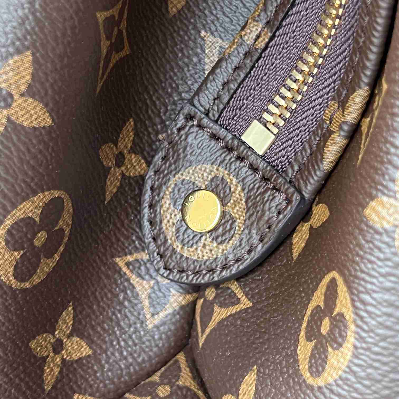 Louis Vuitton Grand Palais (34 x 24 x 15cm) - FashionPlug