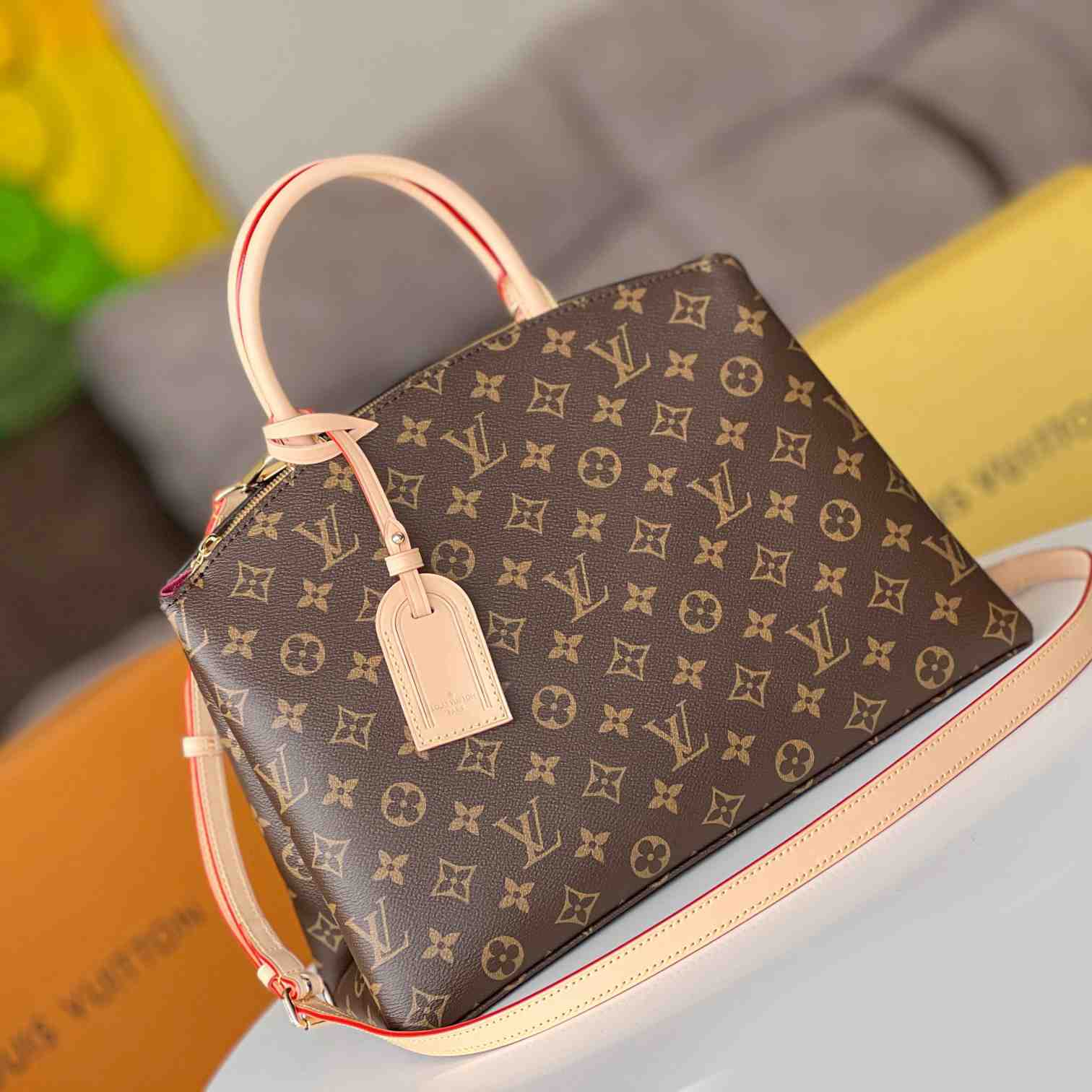 Louis Vuitton Grand Palais (34 x 24 x 15cm) - FashionPlug