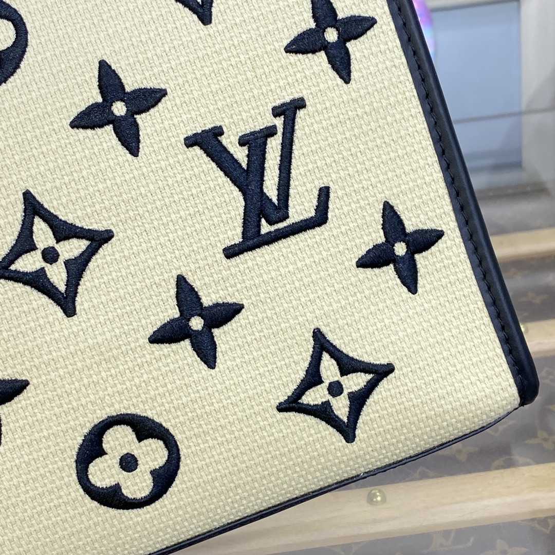 Louis Vuitton Toiletry Pouch On Chain  (25 x 20 x 5.5cm)M82521 - FashionPlug