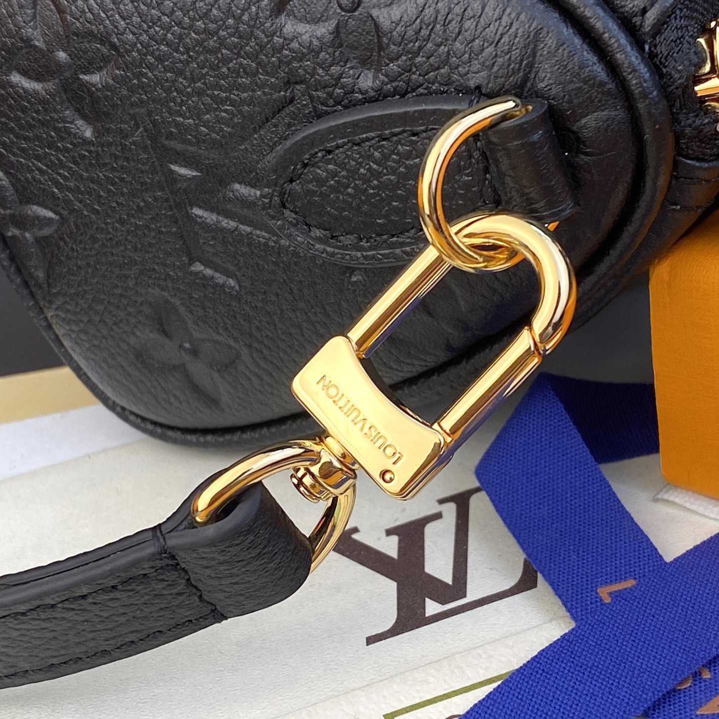 Louis Vuitton Nano Speedy (16-10-7.5cm)       M82450 - FashionPlug