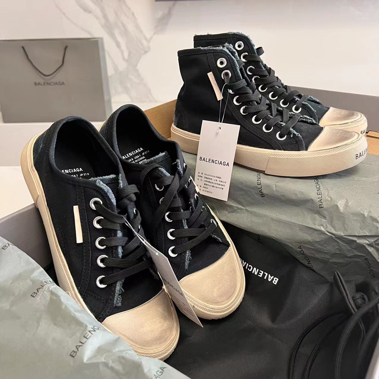 Balenciaga Paris Low Top Sneaker In Black  - FashionPlug