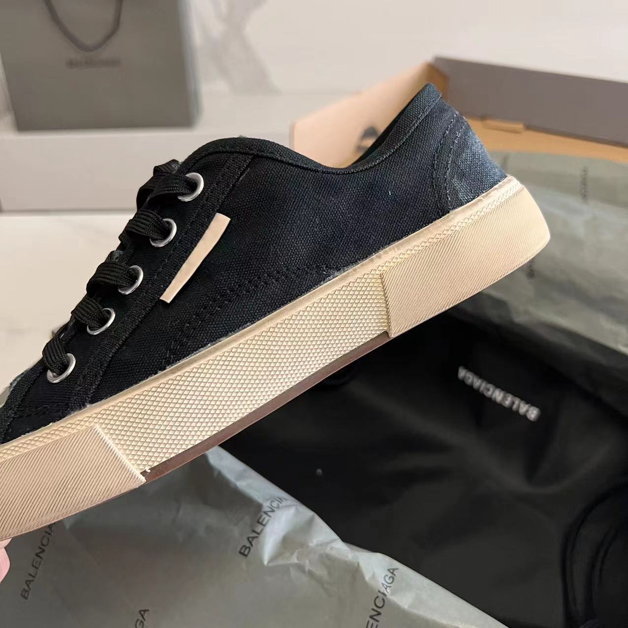 Balenciaga Paris Low Top Sneaker In Black  - FashionPlug