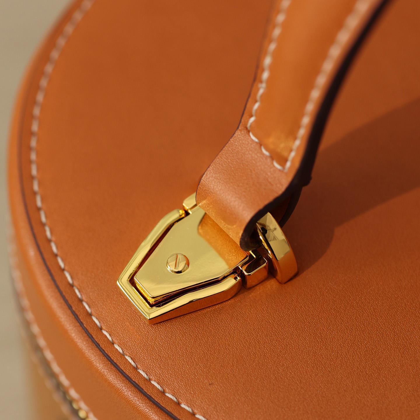 MCM Visetos Bucket Bag (14-16-16cm) - FashionPlug