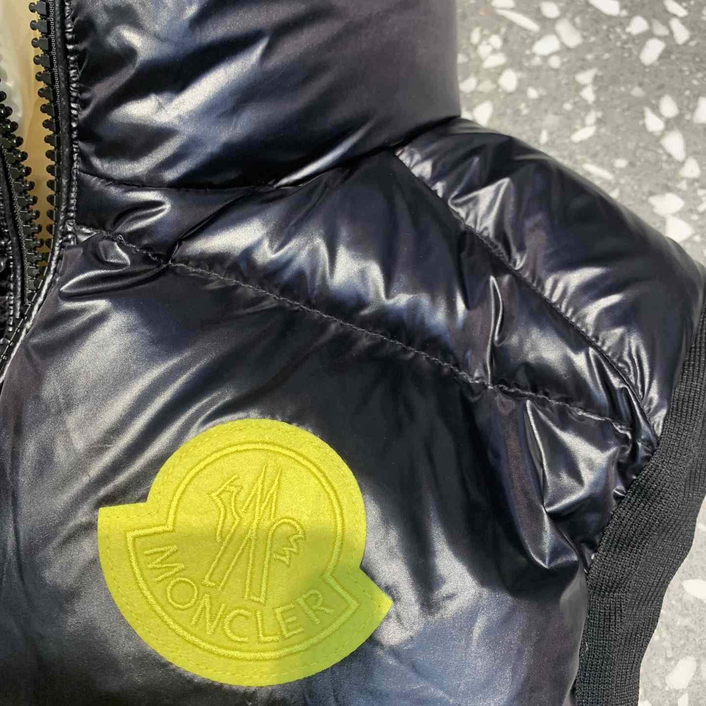 Moncler Sumido Down Vest - FashionPlug