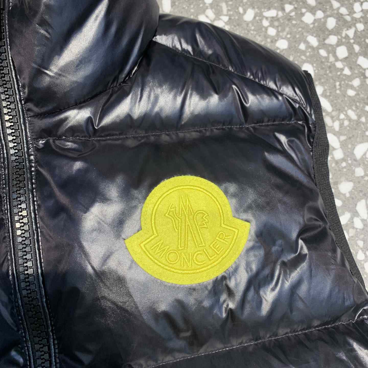 Moncler Sumido Down Vest - FashionPlug