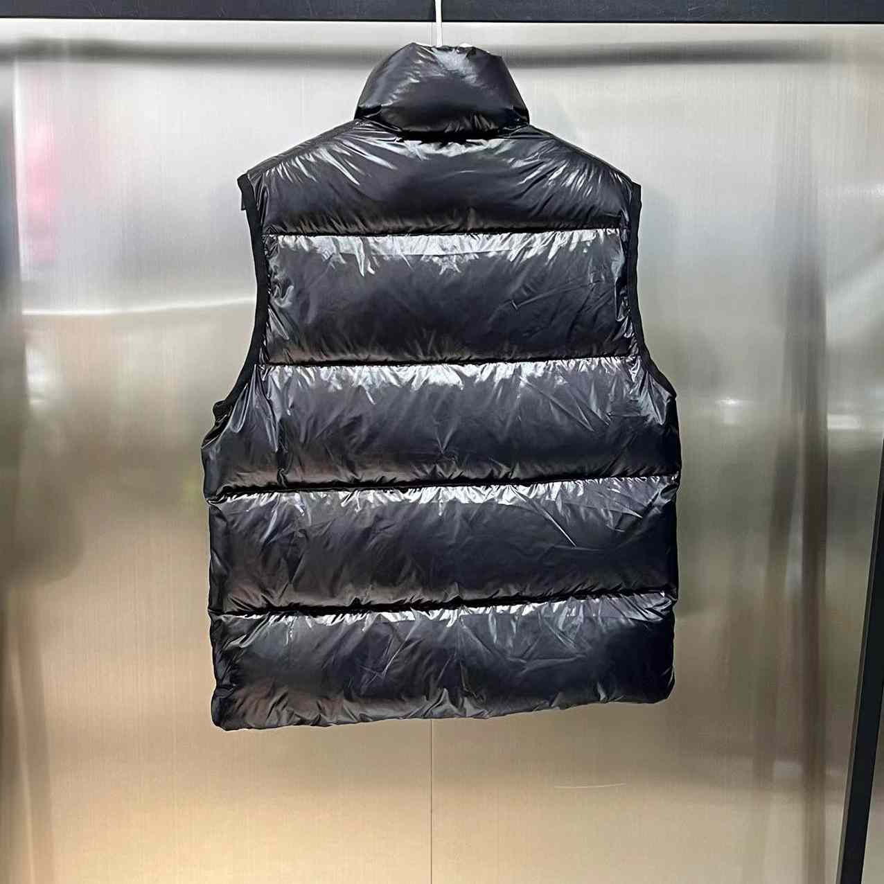 Moncler Sumido Down Vest - FashionPlug