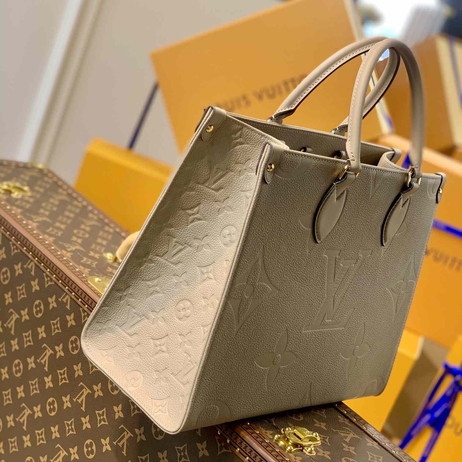 Louis Vuitton Onthego MM      M45607 - FashionPlug