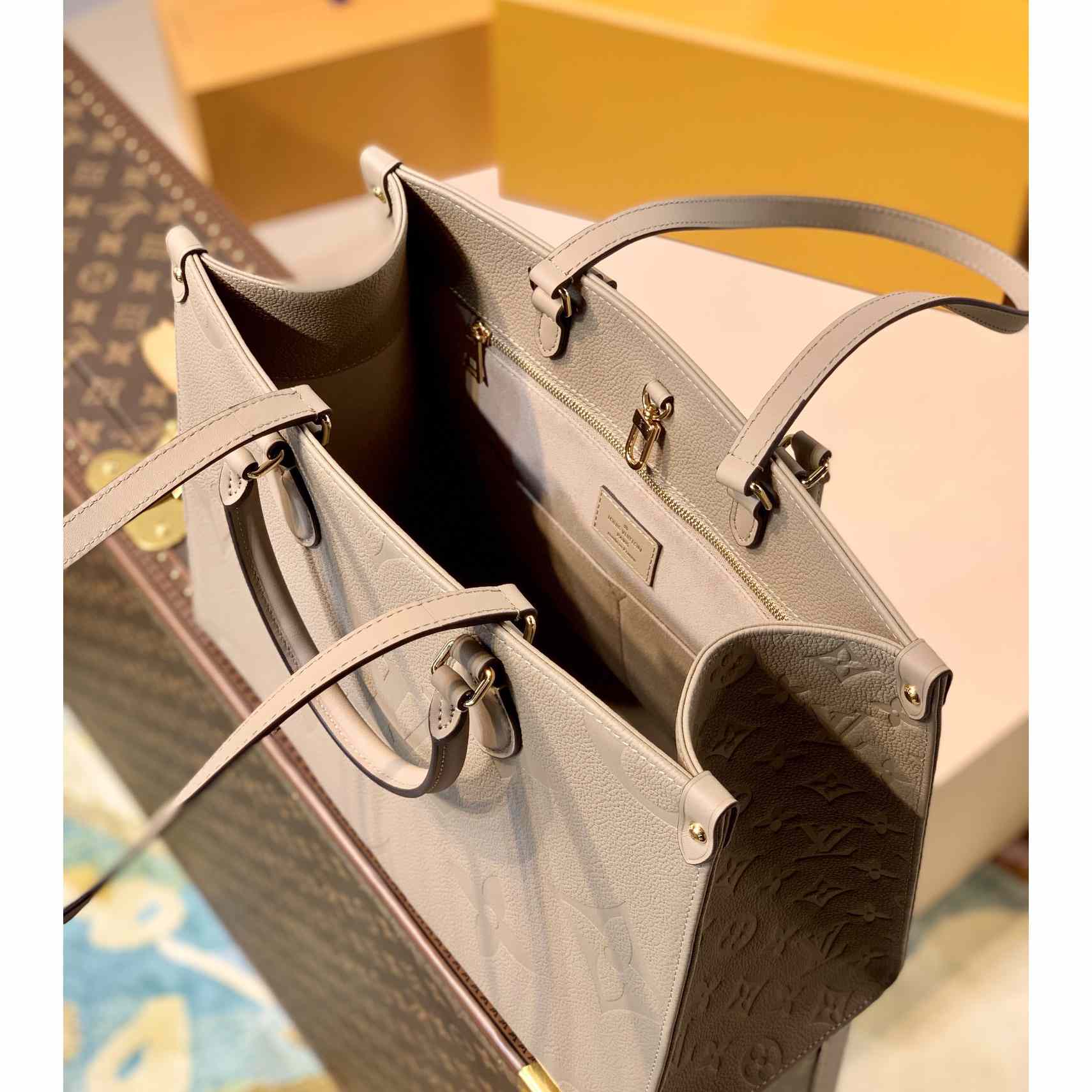 Louis Vuitton Onthego MM      M45607 - FashionPlug