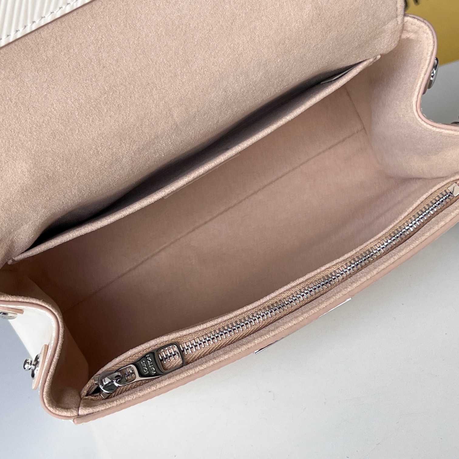 Louis Vuitton Cluny Mini (20 x 16 x 7.5cm)M58928 - FashionPlug