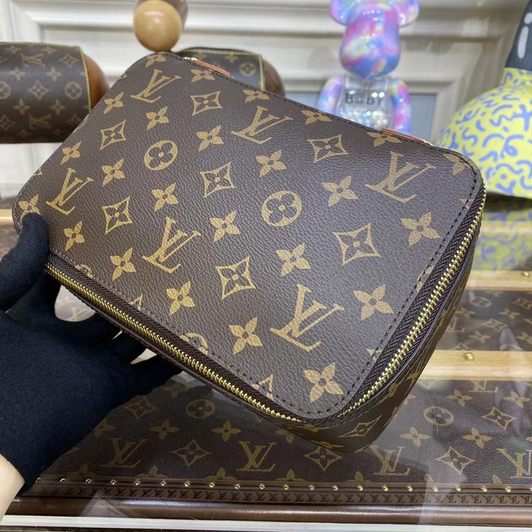 Louis Vuitton Packing Cube MM (22.4-18.5-14cm)  M43689 - FashionPlug