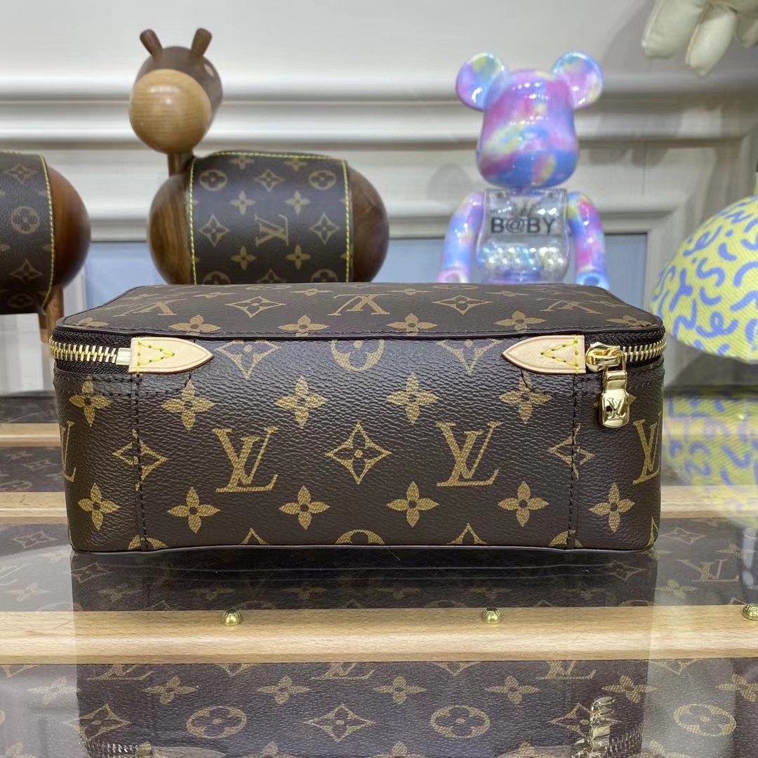 Louis Vuitton Packing Cube MM (22.4-18.5-14cm)  M43689 - FashionPlug