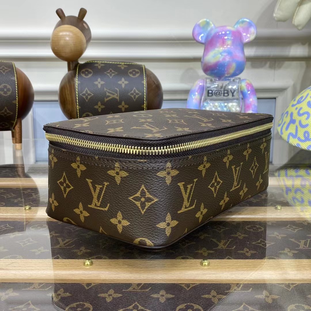 Louis Vuitton Packing Cube MM (22.4-18.5-14cm)  M43689 - FashionPlug