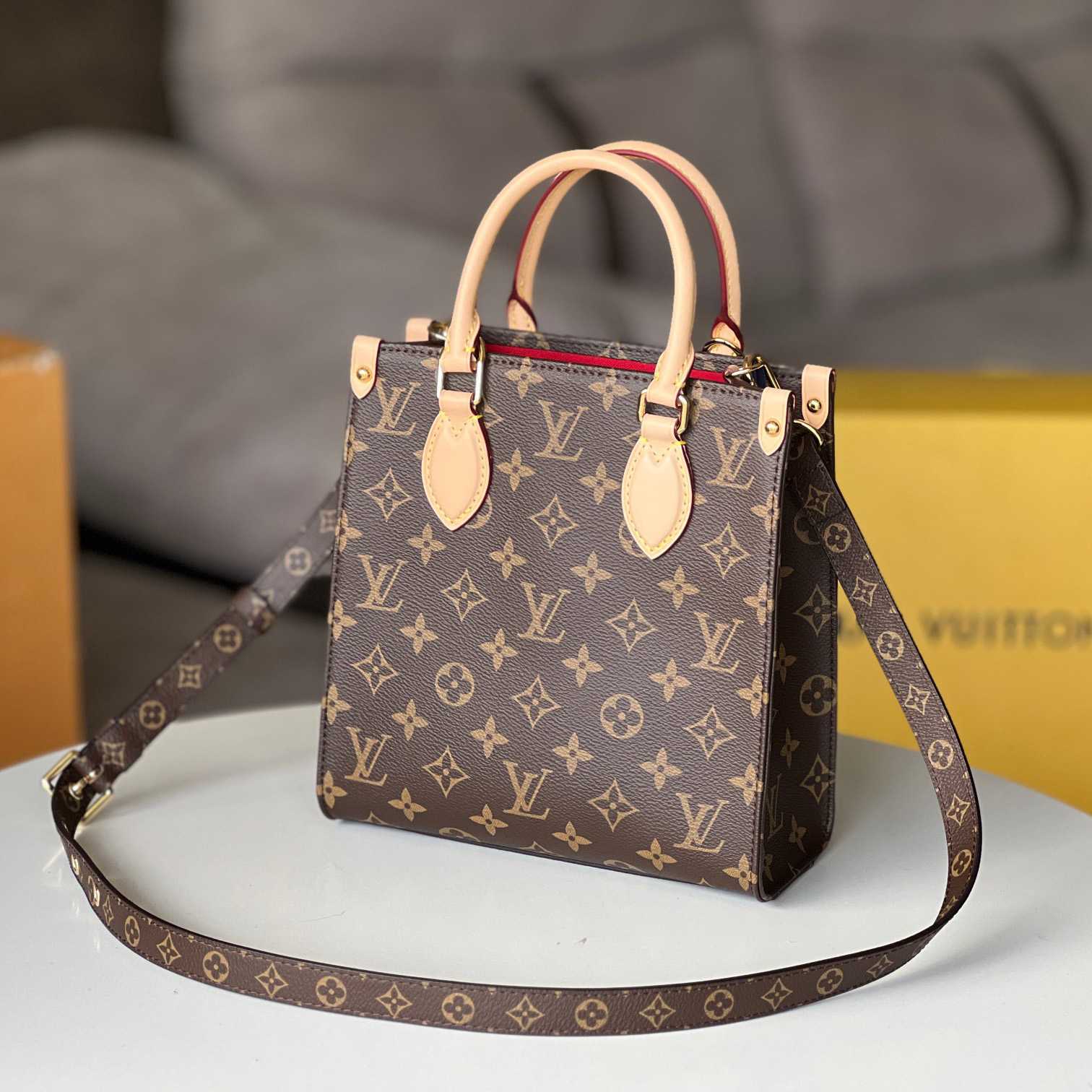 Louis Vuitton Sac Plat BB (21.5x22x9cm)M46265 - FashionPlug