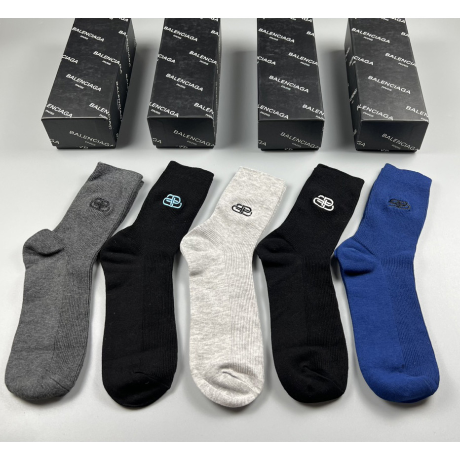 Balenciaga Socks/Box - FashionPlug