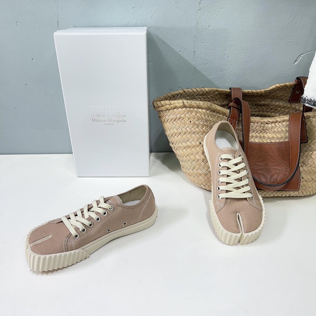 Maison Margiela Tabi Leather Sneakers    - FashionPlug