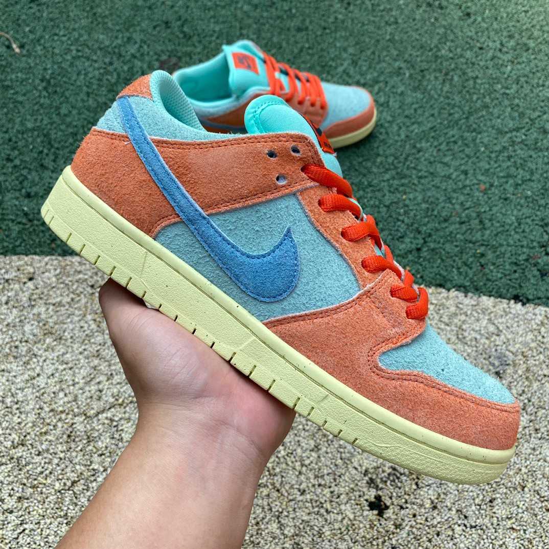 Nike Dunk SB Low Noise Aqua Sneakers       DV5429-80 - FashionPlug