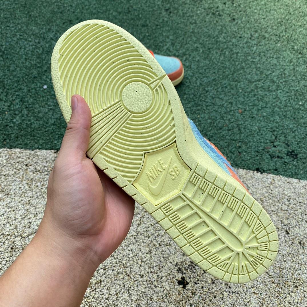 Nike Dunk SB Low Noise Aqua Sneakers       DV5429-80 - FashionPlug