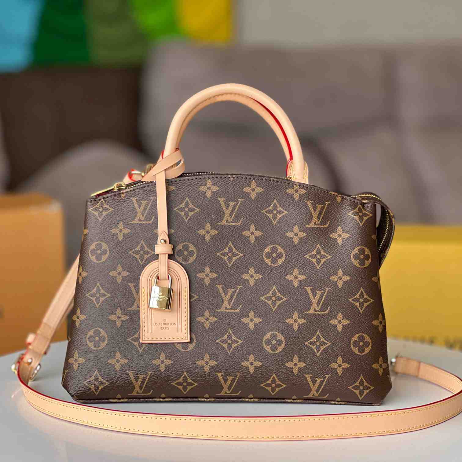Louis Vuitton Petit Palais  (29x18x12.5CM)   M45900 - FashionPlug